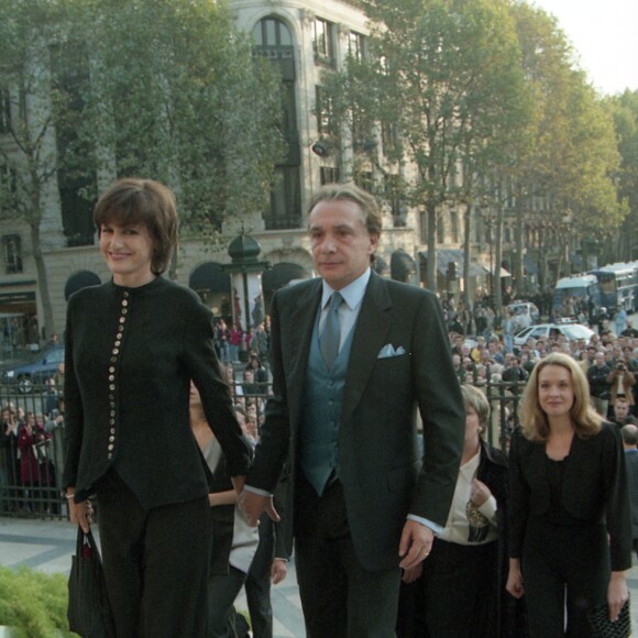 Archives - Anne-Marie Périer et son mari Michel Sardou - Mariage de Romain Sardou et Francesca Gobbi en l'église La Madeleine à Paris. Le 16 octobre 1999 © Jean-Claude Woestelenadt / Bestimage
