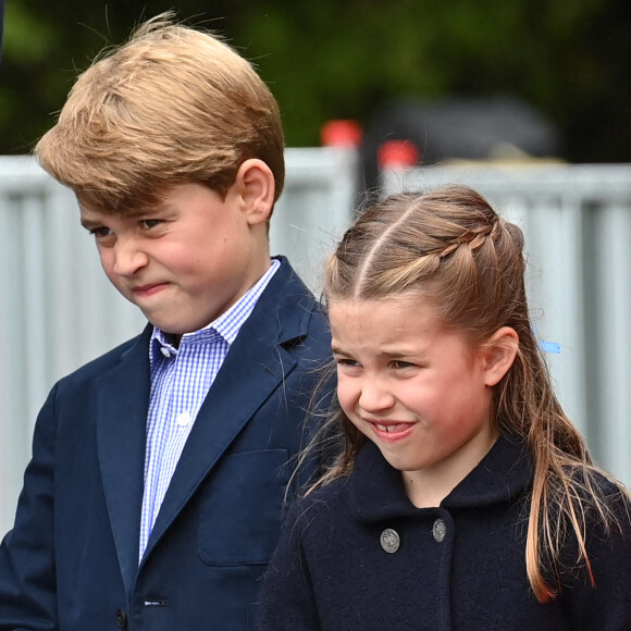 Le prince George de Cambridge et la princesse Charlotte de Cambridge - Visite du château de Cardiff à l'occasion du jubilé de platine de la reine d'Angleterre, le 4 juin 2022.