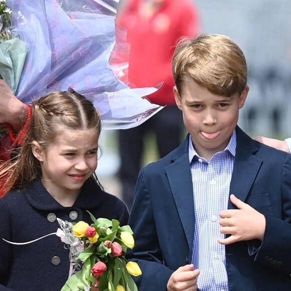 Le prince George de Cambridge et la princesse Charlotte de Cambridge - Visite du château de Cardiff à l'occasion du jubilé de platine de la reine d'Angleterre, le 4 juin 2022.
