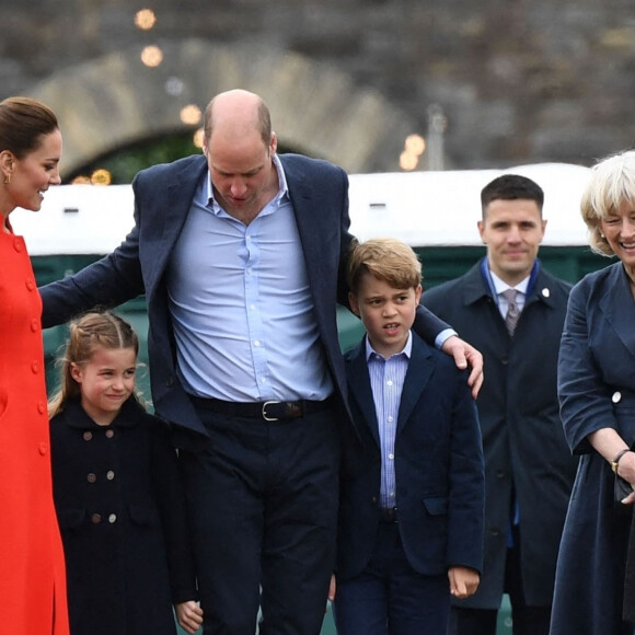 Kate Middleton, le prince William, la princesse Charlotte et le prince George - Visite du château de Cardiff à l'occasion du jubilé de platine de la reine d'Angleterre, le 4 juin 2022.