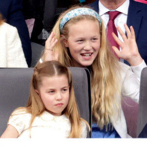 La princesse Charlotte, Savannah Phillips, le prince George et lena Tindall - La famille royale d'Angleterre lors de la parade devant le palais de Buckingham, à l'occasion du jubilé de la reine d'Angleterre. Le 5 juin 2022  Platinum Jubilee Pageant in front of Buckingham Palace, London, on day four of the Platinum Jubilee celebrations. Picture date: Sunday June 5, 2022. 