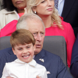 Le prince Louis, le prince Charles - La famille royale d'Angleterre lors de la parade devant le palais de Buckingham, à l'occasion du jubilé de la reine d'Angleterre. Le 5 juin 2022