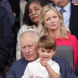 Le prince Louis, le prince Charles - La famille royale d'Angleterre lors de la parade devant le palais de Buckingham, à l'occasion du jubilé de la reine d'Angleterre. Le 5 juin 2022