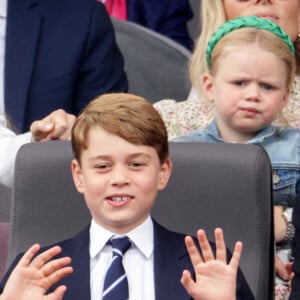 Le prince George - La famille royale d'Angleterre lors de la parade devant le palais de Buckingham, à l'occasion du jubilé de la reine d'Angleterre. Le 5 juin 2022