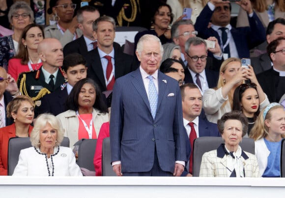 Camilla Parker Bowles, duchesse de Cornouailles, le prince Charles et la princesse Anne - La famille royale d'Angleterre lors de la parade devant le palais de Buckingham, à l'occasion du jubilé de la reine d'Angleterre. Le 5 juin 2022