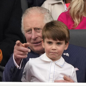 Le prince Louis, le prince Charles - La famille royale d'Angleterre lors de la parade devant le palais de Buckingham, à l'occasion du jubilé de la reine d'Angleterre. Le 5 juin 2022