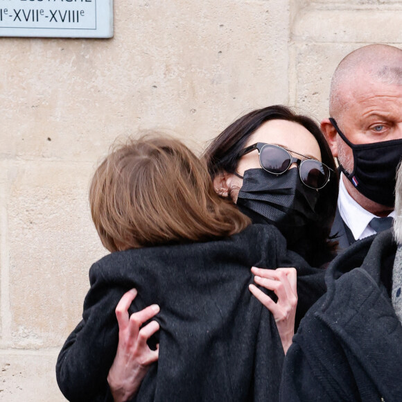 Gaëlle Pietri (ex-compagne du défunt) et son fils Orso - Sorties des obsèques (bénédiction) de Gaspard Ulliel en l'église Saint-Eustache à Paris. Le 27 janvier 2022 © Jacovides-Moreau / Bestimage 