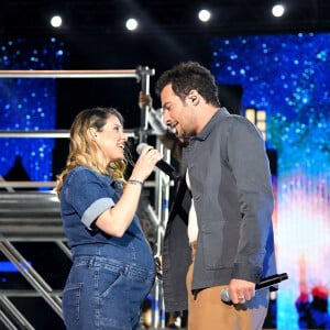 Exclusif -  Amir Haddad a chanté, pour la première fois sur scène, avec sa femme Lital (enceinte) - Enregistrement de l'émission "La Chanson de l'Année 2022" à Toulon, diffusée le 4 juin sur TF1. © Bruno Bebert / Bestimage 
