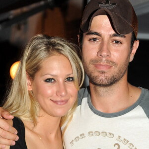 Anna Kournikova et Enrique Iglesias après un dîner en amoureux à Miami Beach, USA le 22 juin 2009. Photo by Seth Browarnik/Startraks/ABACAPRESS.COM