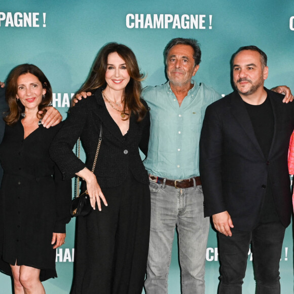 Eric Elmosnino, Stéphane De Groodt, Valérie Karsenti, Elsa Zylberstein, Nicolas Vanier, François-Xavier Demaison, Marie-Julie Baup et Claire Chust - Avant-première du film "Champagne" à l'UGC Ciné Cité Les Halles à Paris le 7 juin 2022. © Coadic Guirec/Bestimage