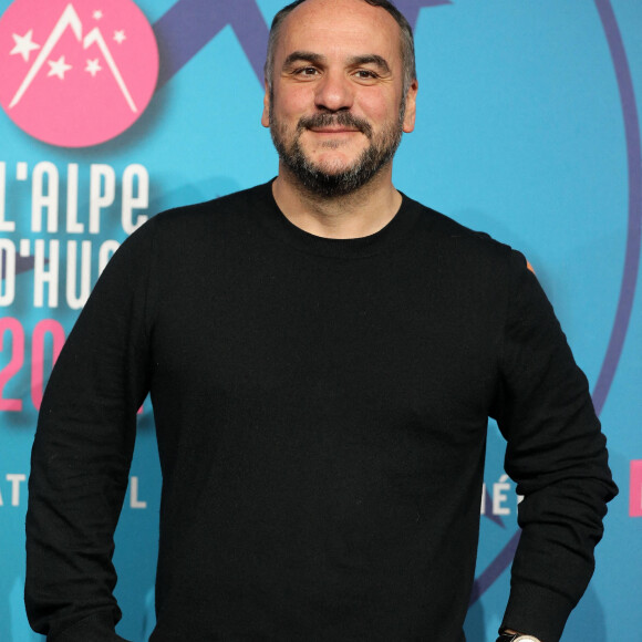 François-Xavier Demaison - Photocall de la soirée lors de la 25ème édition du Festival international du film de comédie de l'Alpe d'Huez le 18 janvier 2022. © Dominique Jacovides / Bestimage 