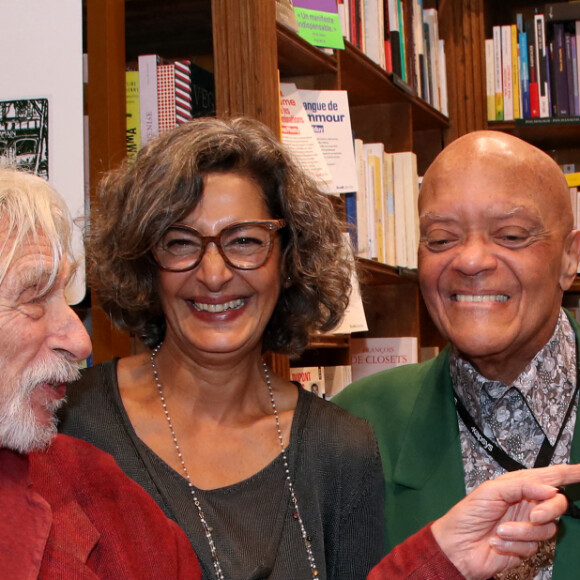 Exclusif - Pierre Richard, sa femme Ceyla Lacerda, Guy Cuevas et Ruth Obadia - Guy Cuevas, le DJ culte des années Palace, dédicace son livre " Avant que la nuit ne m'emporte " à la librairie Delamain à Paris le 08 Juin 2022. Bertrand Rindoff / Bestimage 