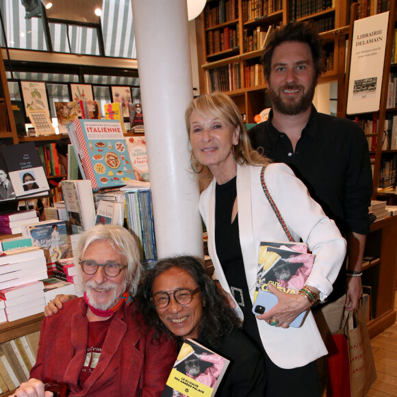 Exclusif - Pierre Richard, Massato Itô et Ruth Obadia - Guy Cuevas, le DJ culte des années Palace, dédicace son livre " Avant que la nuit ne m'emporte " à la librairie Delamain à Paris le 08 Juin 2022. Bertrand Rindoff / Bestimage 