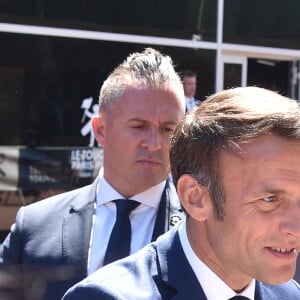 Le président Emmanuel Macron a voté au Touquet pour le premier tour des élections législatives le 12 juin 2022. © Giancarlo Gorassini / Bestimage 