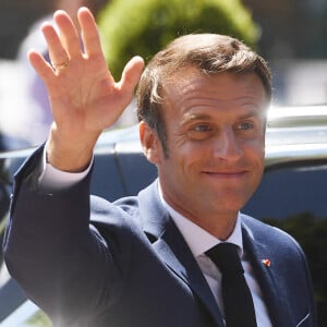 Le président Emmanuel Macron a voté au Touquet pour le premier tour des élections législatives le 12 juin 2022. © Giancarlo Gorassini / Bestimage 