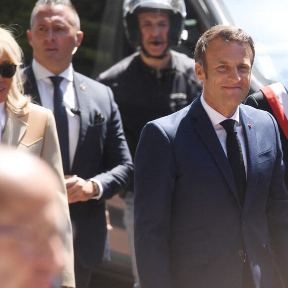 Daniel Fasquelle, maire du Touquet - Brigitte Macron - Le président Emmanuel Macron a voté au Touquet pour le premier tour des élections législatives le 12 juin 2022. © Giancarlo Gorassini / Bestimage 