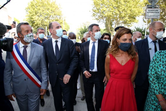 Visite du premier ministre Jean Castex et du ministre de la Santé Olivier Véran à la Grande-Motte le 11 août 2020. Ils sont accompagnés de la députée Coralie Dubost