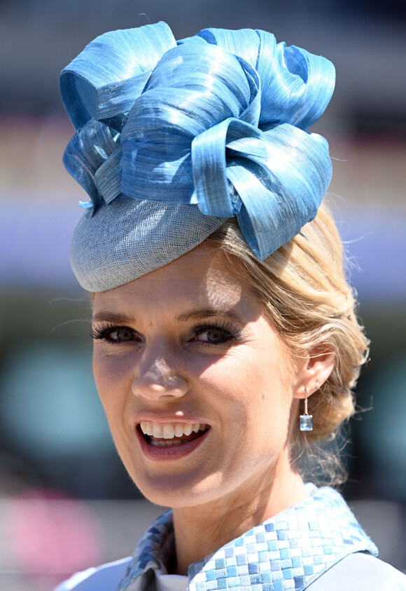 Charlotte Hawkins lors du premier jour de la Royal Ascot 2022 à l'hippodrome d'Ascot dans le Berkshire, Royaume Uni, le 14 juin 2022. 