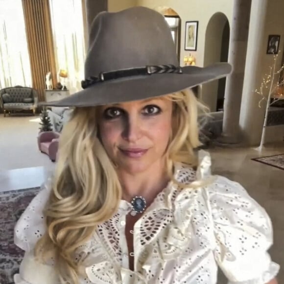 Britney Spears - Les stars partagent leurs tenues et leurs moments intimes sur les réseaux sociaux 