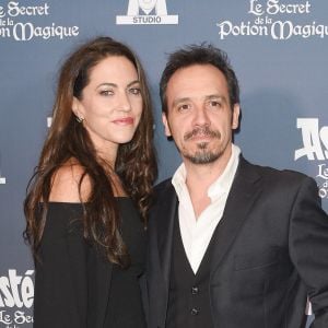 Naissance - Alexandre Astier est papa pour la septième fois d'un petit garçon prénommé Isaac - Alexandre Astier et sa compagne Luna Karys - Avant-première du film "Astérix : Le Secret de la potion magique" au cinéma UGC Normandie à Paris, le 2 décembre 2018. © Coadic Guirec/Bestimage