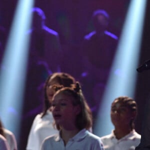 Louane Emera - Enregistrement de l'émission "300 Choeurs chantent les plus belles comédies musicales" à Paris, qui est diffusée le 30 septembre sur France 3 © Giancarlo Gorassini / Bestimage 