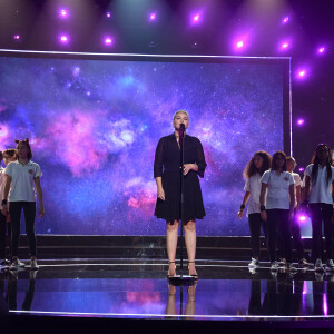 Louane Emera - Enregistrement de l'émission "300 Choeurs chantent les plus belles comédies musicales" à Paris, qui est diffusée le 30 septembre sur France 3 © Giancarlo Gorassini / Bestimage 