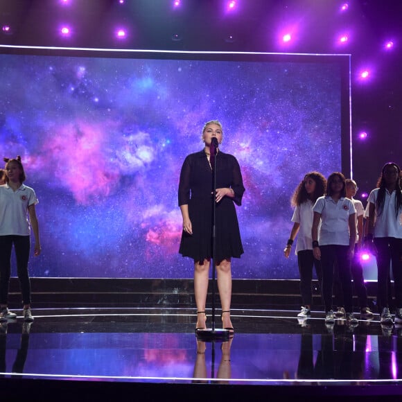 Louane Emera - Enregistrement de l'émission "300 Choeurs chantent les plus belles comédies musicales" à Paris, qui est diffusée le 30 septembre sur France 3 © Giancarlo Gorassini / Bestimage 