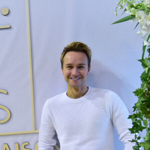 Cyril Féraud bricole durant la Foire De Paris Hors-Série Maison à la Porte de Versailles à Paris le 2 novembre 2017. © Giancarlo Gorassini / Bestimage 