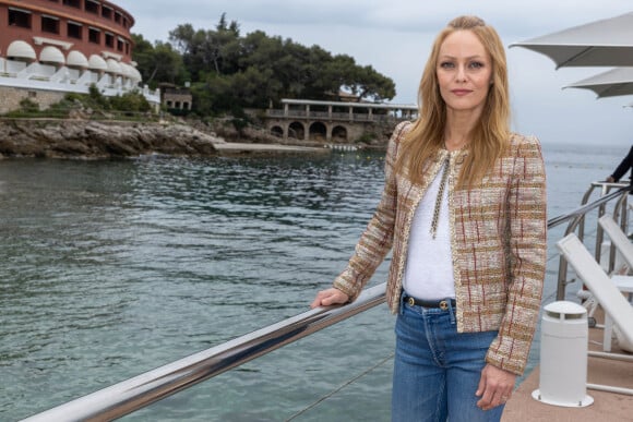 Vanessa Paradis - Les célébrités assistent au défilé croisière Chanel au Monte Carlo Beach à Monaco, le 5 mai 2022. © Olivier Borde / Bestimage 