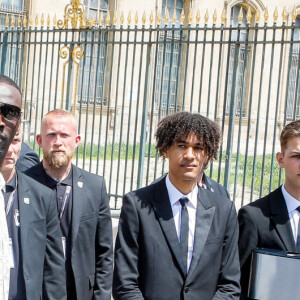 Omar Sy - Défilé de mode Homme printemps-été 2023 Louis Vuitton dans la Cour Carrée du Louvre à Paris, le 23 juin 2022. © Veeren-Clovis/Bestimage