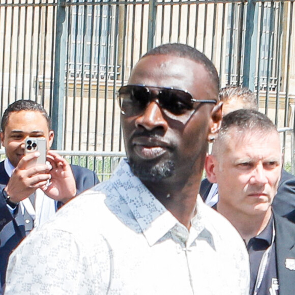 Omar Sy - Défilé de mode Homme printemps-été 2023 Louis Vuitton dans la Cour Carrée du Louvre à Paris, le 23 juin 2022. © Veeren-Clovis/Bestimage