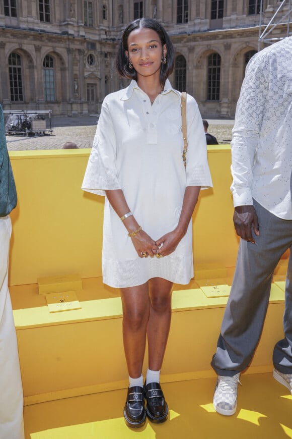 Selly Sy lors du défilé de mode Homme printemps-été 2023 Louis Vuitton dans la cour Carrée du Louvre à Paris, France, le 23 juin 2022. © Olivier Borde / Bestimage 