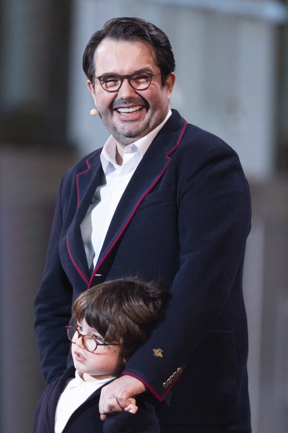 Exclusif - Jean-François Piège et son fils Antoine - Surprises - Enregistrement de l'émission "La Chanson secrète 11" à Paris, diffusée le 24 juin sur TF1.