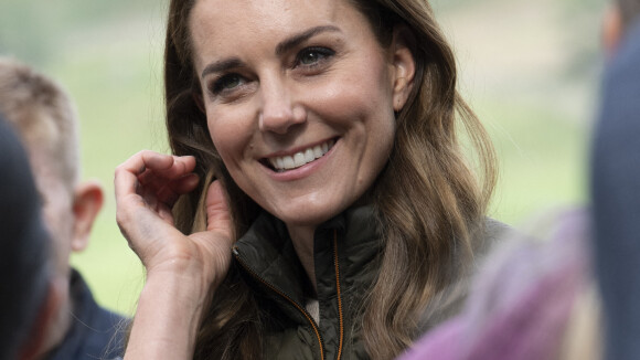 Kate Middleton fait sensation en total look militaire, des images surprenantes qui séduisent