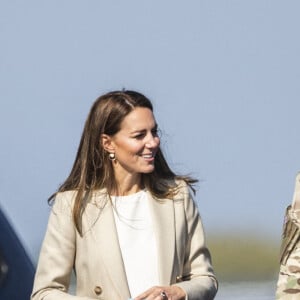 Catherine (Kate) Middleton, duchesse de Cambridge, visite la RAF Brize Norton, pour rencontrer des militaires et des civils qui ont aidé à évacuer les Afghans de leur pays, à Oxflord, Royaume Uni, le 15 septembre 2021. 