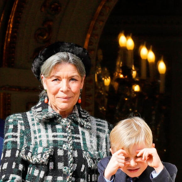 Le prince Albert II de Monaco, ses enfants, la princesse Gabriella et le prince héréditaire Jacques et la princesse Caroline de Hanovre durant la célébration de la traditionnelle fête de la Sainte Dévote à Monaco, le 27 janvier 2022. © Claudia Albuquerque/Bestimage