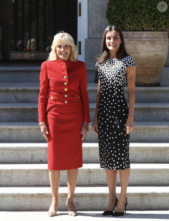 La reine Letizia reçoit la première dame des Etats-Unis, Jill Biden au palais Zarzuela à Madrid.