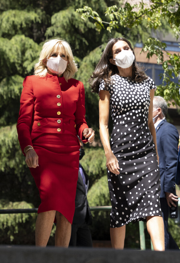 La reine Letizia d'Espagne et la première dame des États-Unis Jill Biden visitent l'AECC (Association espagnole contre le cancer) à Madrid, Espagne, le 27 juin 2022. 