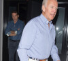 Joe Biden, ancien vice-président des États-Unis et son fils Hunter sont allés dîner au restaurant Craig's à Hollywood. Joe Biden a été aperçu sans aucune protection de l'état, le 22 juillet 2018. 