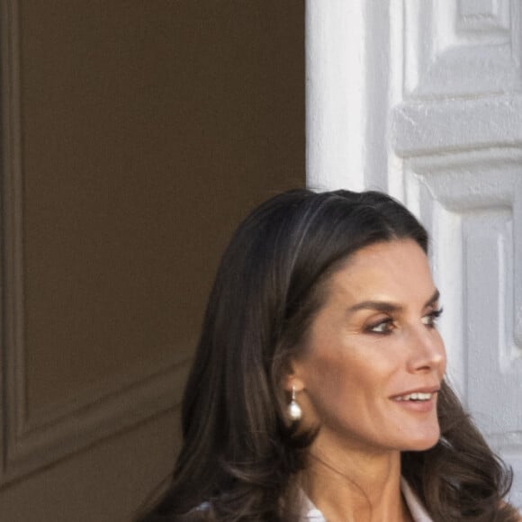 La reine Letizia d'Espagne - Les concubins des chefs d'État de l'OTAN visitent le Palais Royal de La Granja de San Ildefonso au Real Sitio de San Ildefonso à Ségovie dans le cadre du 32ème Sommet de l'OTAN en Espagne, le 29 juin 2022. 