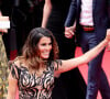 Karine Ferri - Montée des marches du film " Top Gun : Maverick " lors du 75ème Festival International du Film de Cannes. Le 18 mai 2022 © Dominique Jacovides / Bestimage 