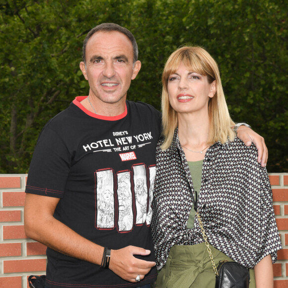 Nikos Aliagas avec sa femme Tina Grigoriou - Photocall à l'occasion de l'inauguration du nouveau Disney's Hotel New York - The Art of Marvel à Disneyland Paris le 26 juin 2021. © Guirec Coadic / Bestimage 