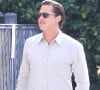 Brad Pitt, avec une moustache, est sur le tournage du film Babylon à Los Angeles le 4 octobre 2021. 