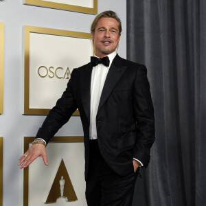 Brad Pitt - Pressroom - 93ème cérémonie des Oscars dans la gare Union Station à Los Angeles, le 25 avril 2021. 