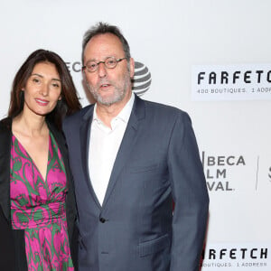 Jean Reno et sa femme Zofia Borucka lors de l'ouverture du Festival du Film de Tribeca avec la première mondiale "The First Monday In May" à New York, le 13 avril 2016. 