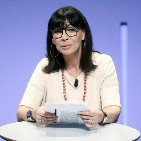 Mathilda May - Personnalités lors d'une veillée de paix pour l'Ukraine au Palais de Chaillot à Paris. Le 4 mars 2022. © Stéphane Lemouton / Bestimage
