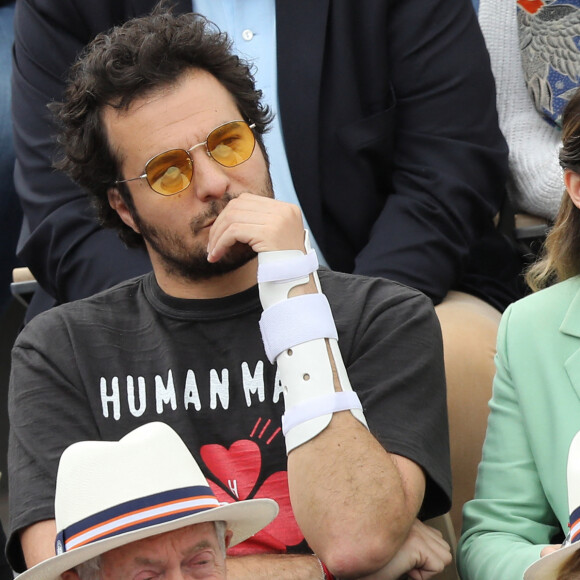 Amir Haddad et sa femme Lital - Célébrités dans les tribunes des internationaux de France de tennis de Roland Garros à Paris, France, le 9 juin 2019. © Jacovides-Moreau/Bestimage 