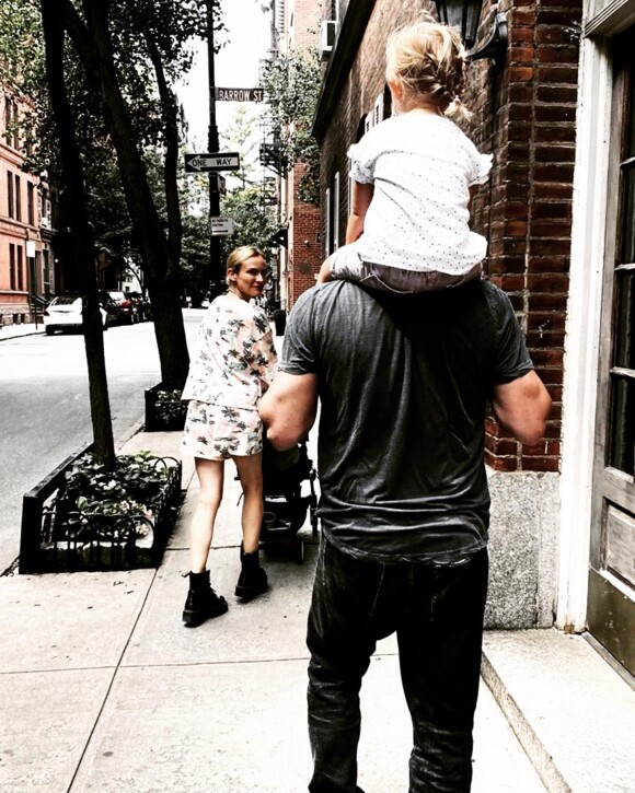 Norman Reedus est loin de sa fille Nova et de sa femme Diane en ce moment. @ Instagram / Norman Reedus