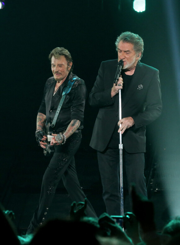 Exclusif - Eddy Mitchell - Johnny Hallyday en duo pour son 2eme concert de la tournee "Born Rocker Tour" au POPB de Bercy a Paris. Le 15 juin 2013