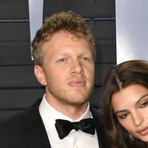 Emily Ratajkowski et son mari Sebastian Bear-McClard - People à la soirée Vanity Fair Oscar Party au "Wallis Annenberg Center for the Performing Arts" à Beverly Hills, le 4 mars 2018. © Birdie Thompson/AdMedia via Zuma Press/Bestimage